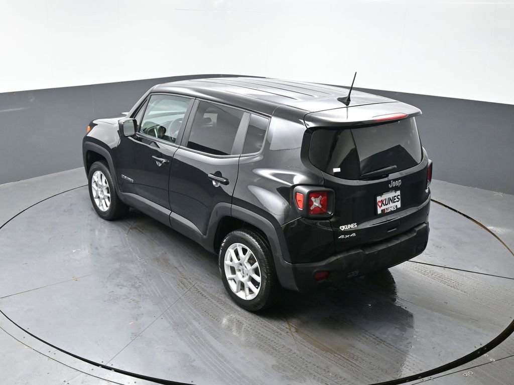 Used 2023 Jeep Renegade Latitude image 44
