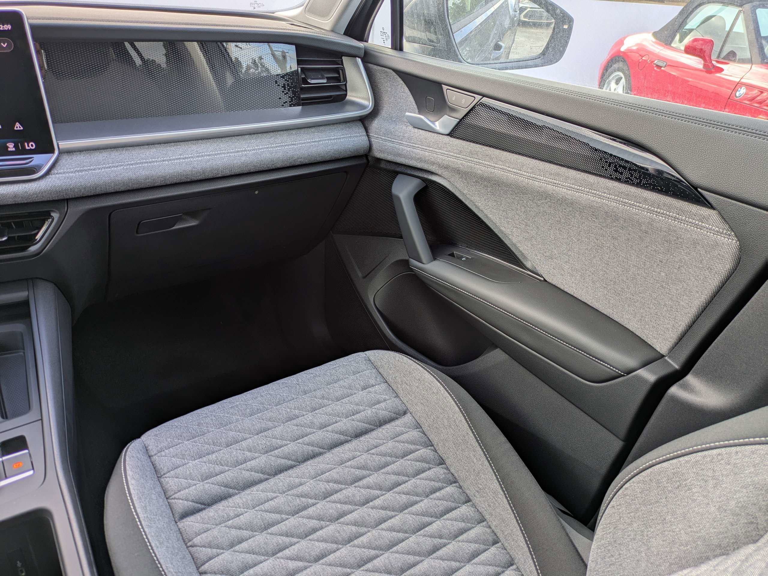 New 2026 Volkswagen Tiguan S FWD image 17
