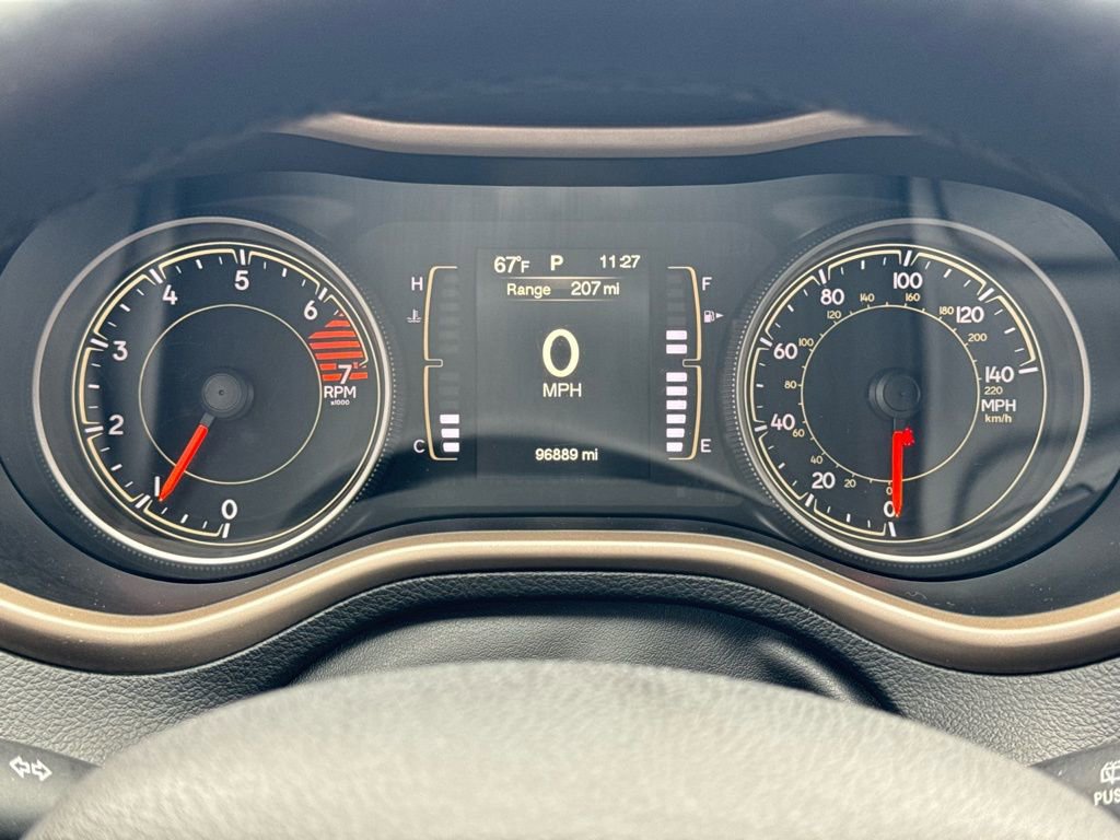 Used 2017 Jeep Cherokee Latitude w/ Cold Weather Group image 29