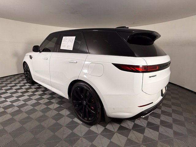 Used 2025 Land Rover Range Rover Sport Dynamic SE AWD/4WD image 4