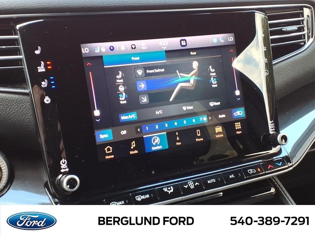 Used 2023 Jeep Wagoneer 4WD w/ Premium Group I image 28