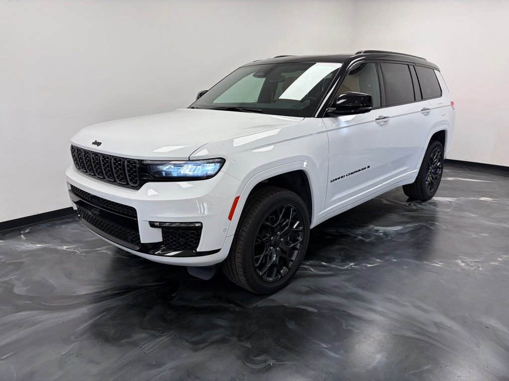 Used 2024 Jeep Grand Cherokee L Summit AWD/4WD image 19