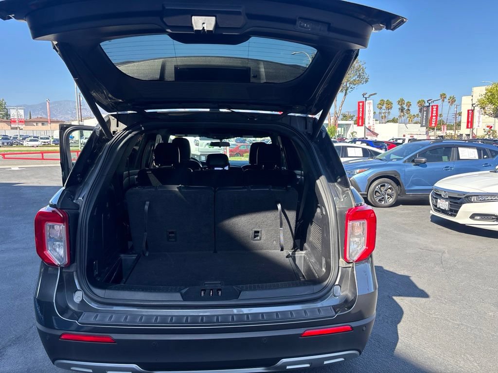 Used 2020 Ford Explorer XLT w/ Equipment Group 202A RWD image 10