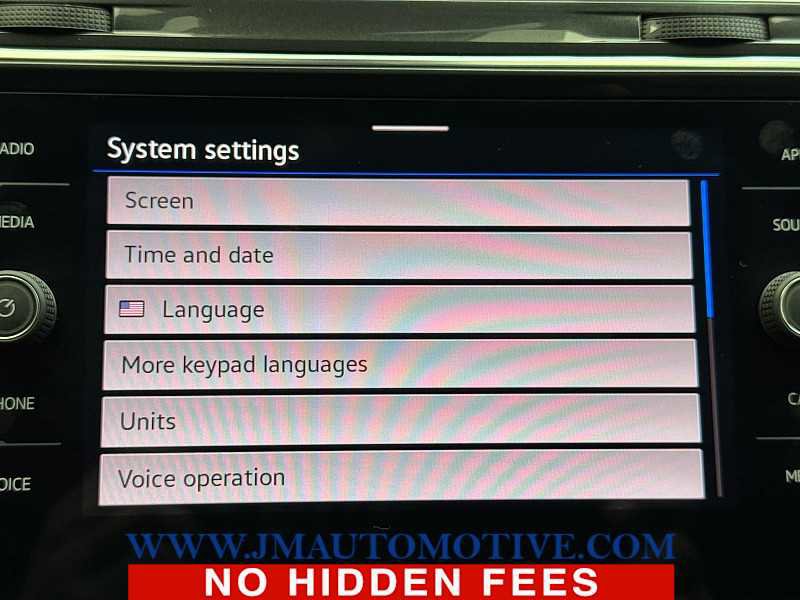 Used 2024 Volkswagen Tiguan SE image 31