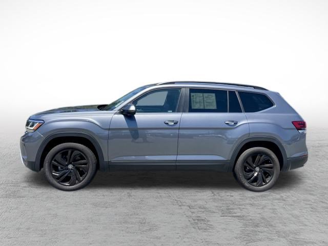Used 2023 Volkswagen Atlas SE w/ Black Wheel Package AWD/4WD image 8