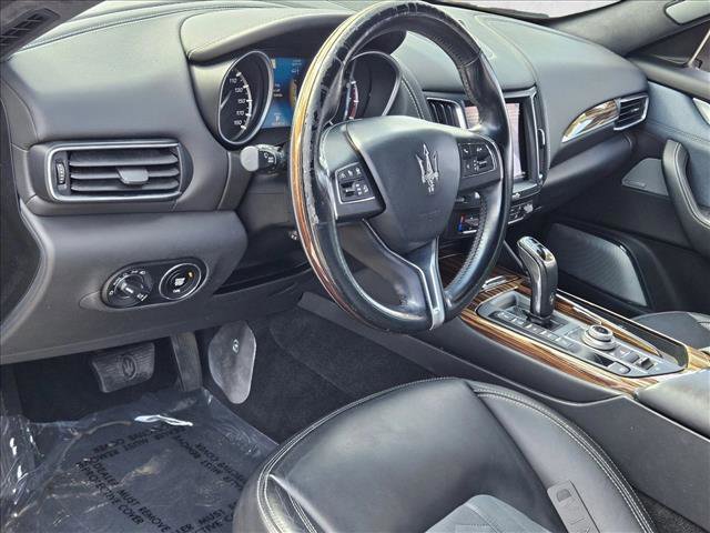 Used 2019 Maserati Levante GranLusso image 10
