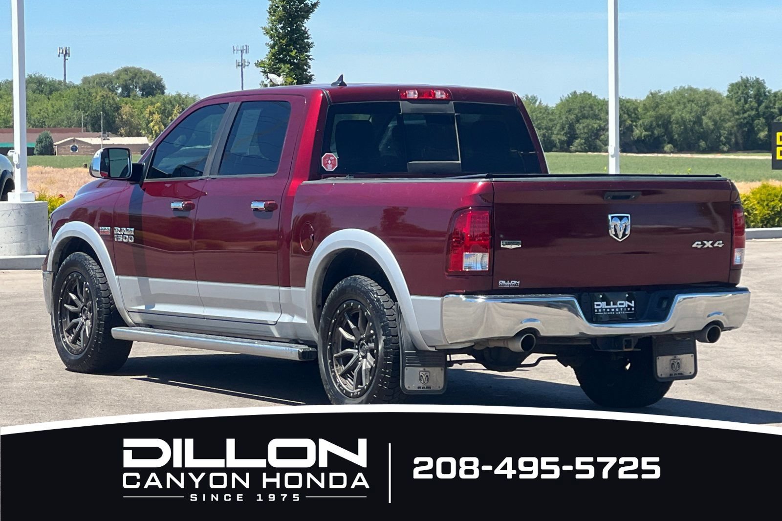 Used 2017 RAM 1500 Laramie w/ Convenience Group AWD/4WD image 8