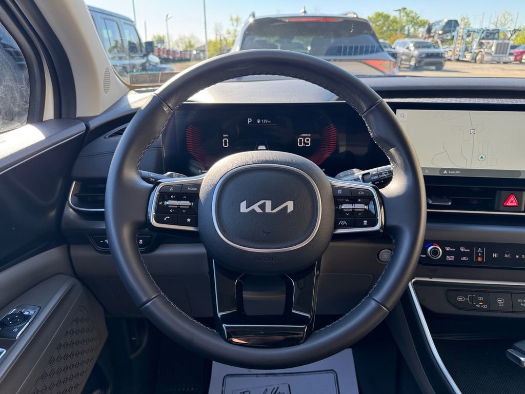 Certified 2026 Kia Carnival FWD image 15