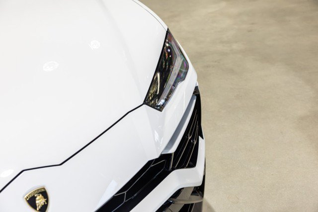 Used 2022 Lamborghini Urus AWD/4WD image 24