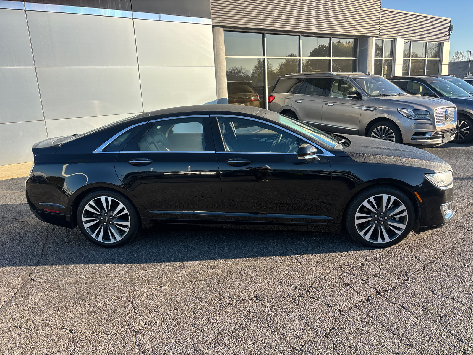 Certified 2019 Lincoln MKZ Reserve w/ Luxury Package AWD/4WD image 8