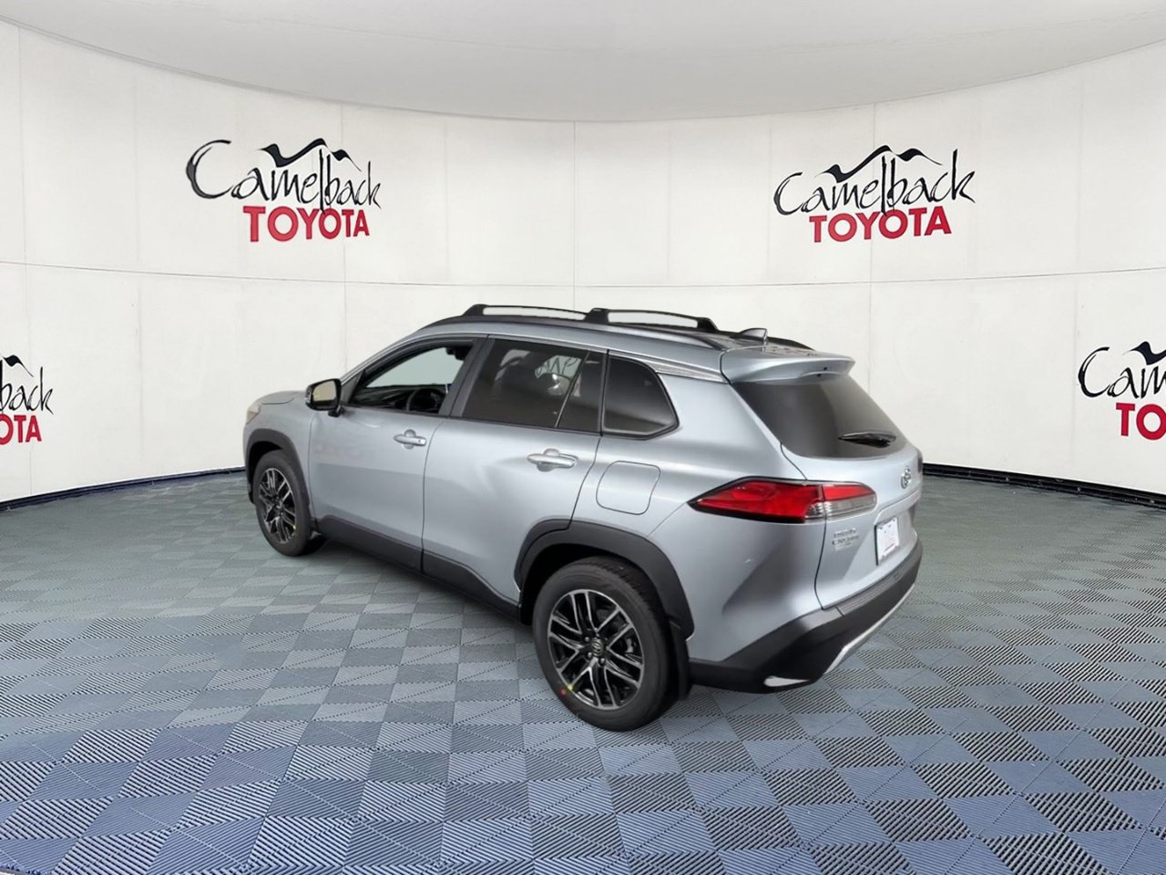 New 2026 Toyota Corolla Cross XLE w/ Convenience Package FWD image 9