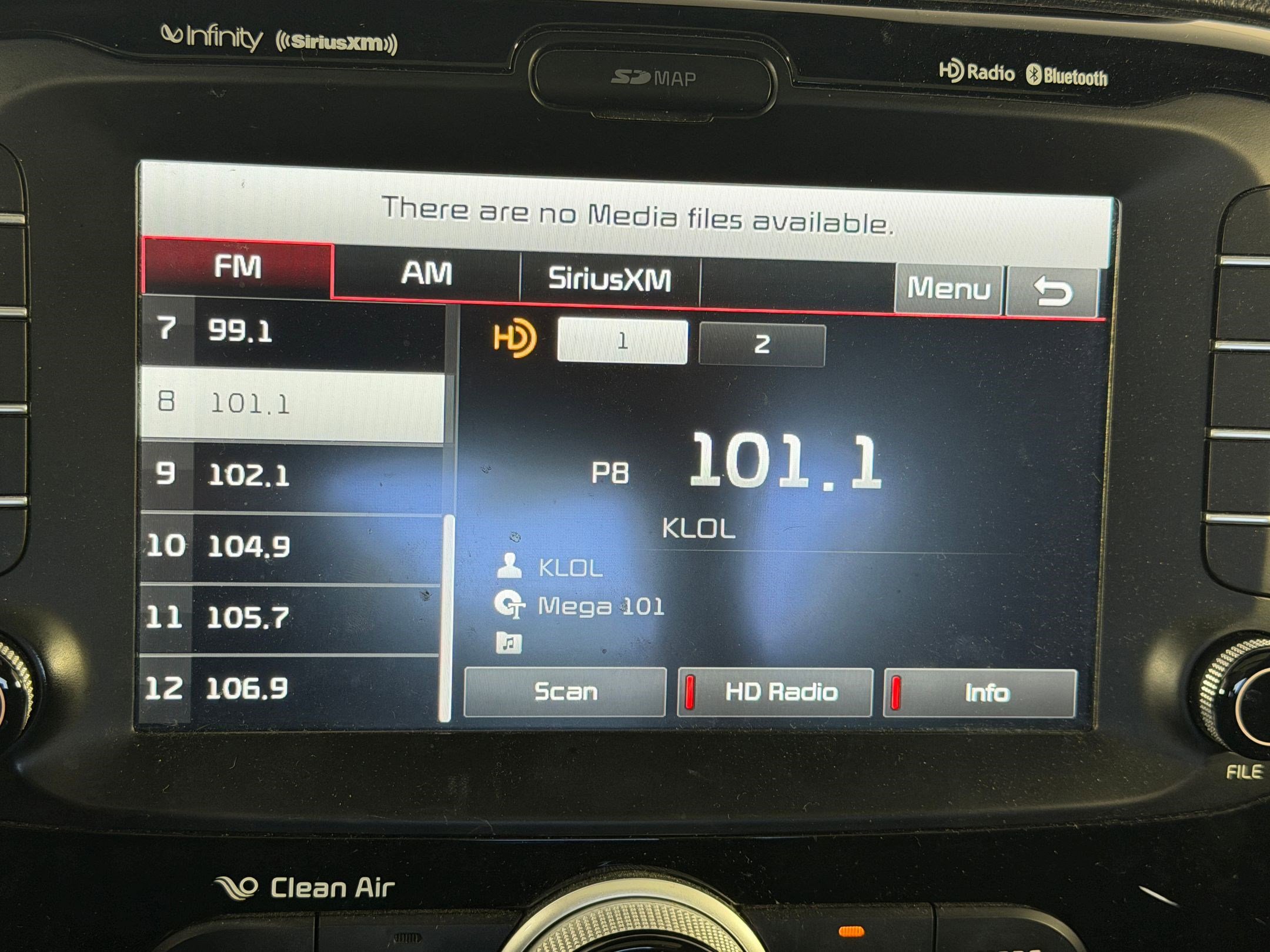 Used 2015 Kia Soul ! w/ Sun & Sound Package FWD image 25