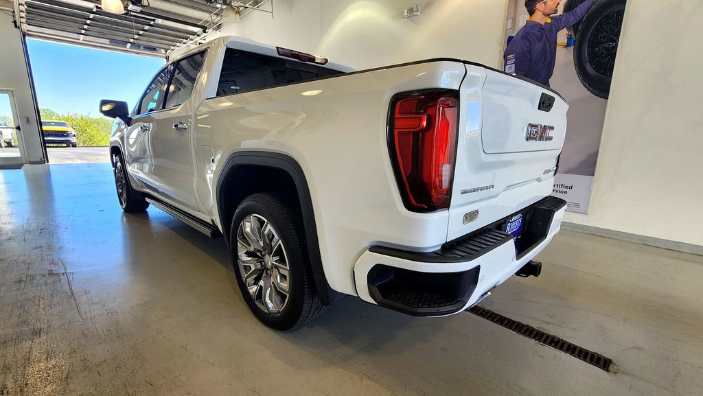 Used 2023 GMC Sierra 1500 Denali w/ Denali Reserve Package image 7