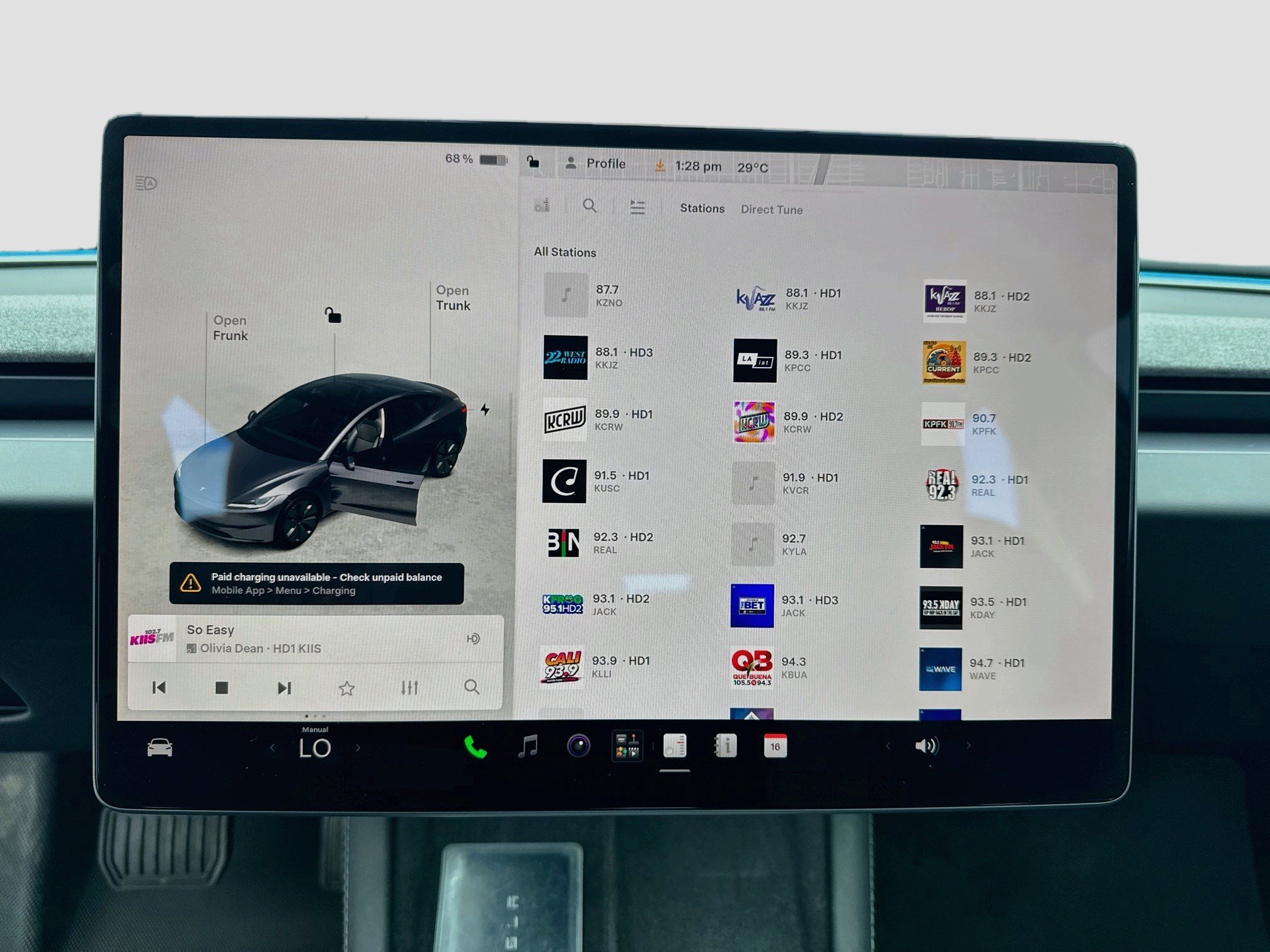 Used 2024 Tesla Model 3 Standard Range RWD image 11