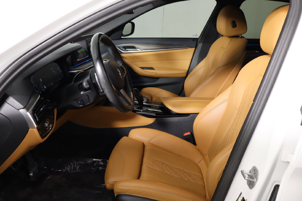Used 2023 BMW 530e w/ M Sport Package RWD image 14