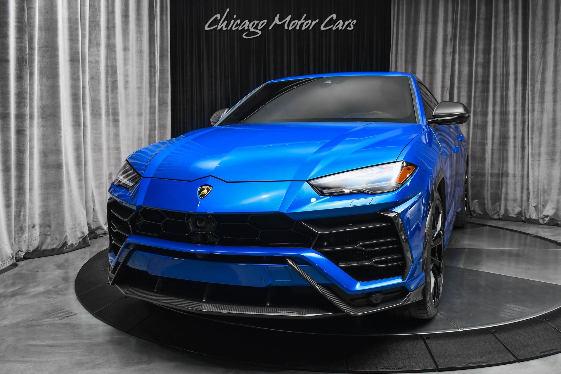 Used 2022 Lamborghini Urus image 2