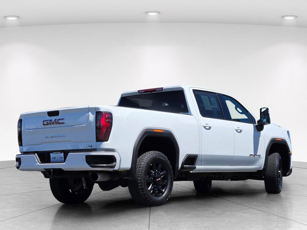Used 2026 GMC Sierra 2500 AT4 AWD/4WD image 4