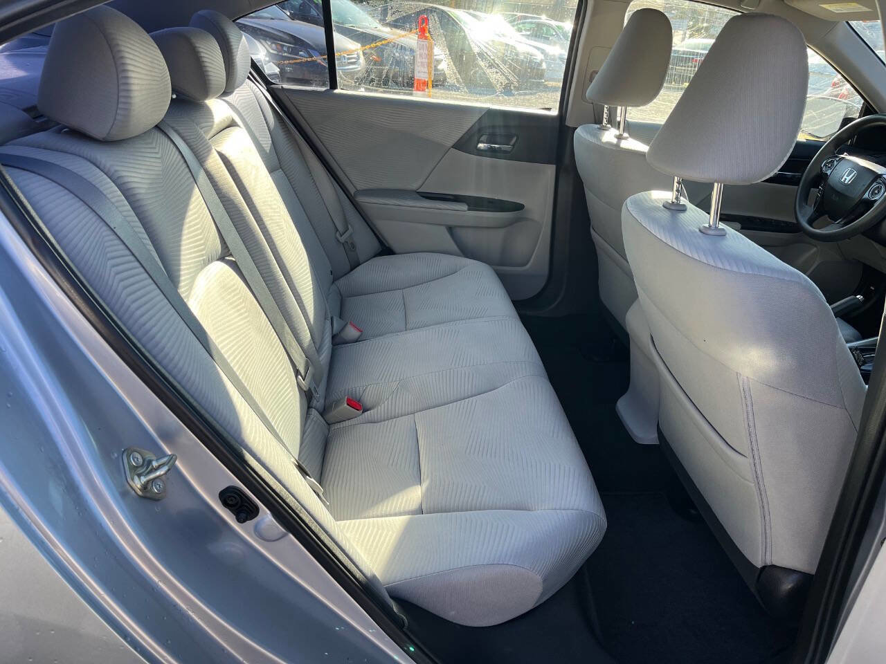 Used 2016 Honda Accord LX image 15