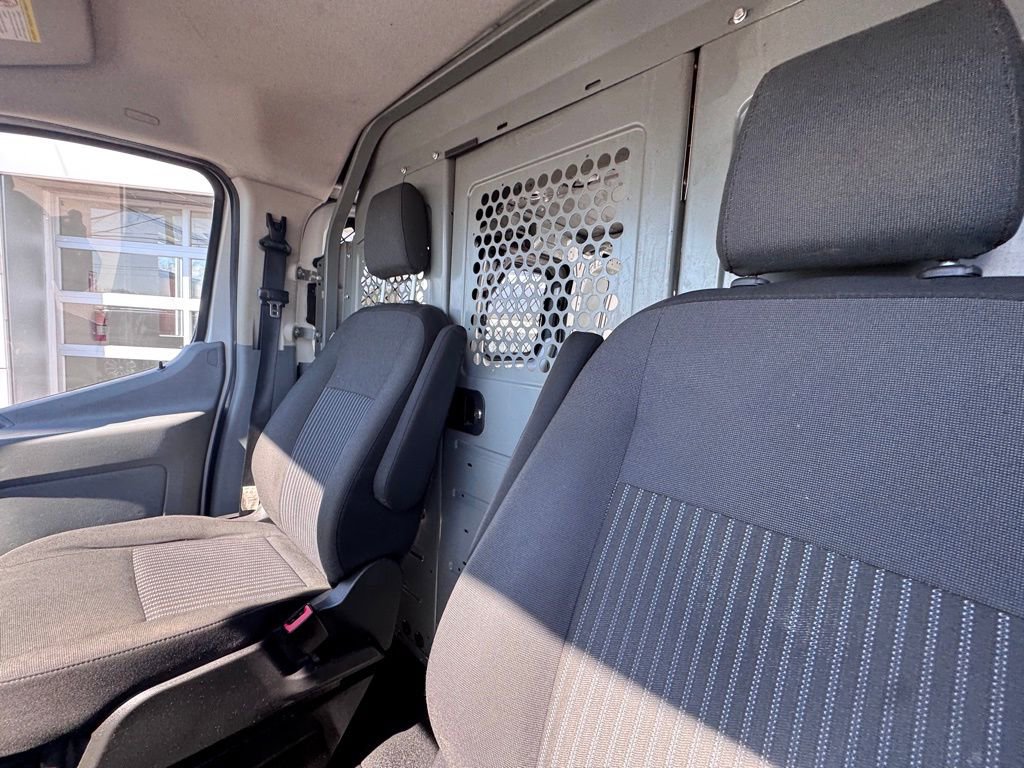 Used 2019 Ford Transit 250 130 Low Roof image 19
