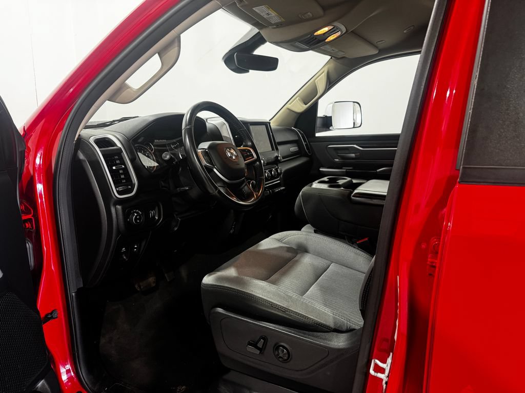 Used 2020 RAM 1500 Big Horn AWD/4WD image 12