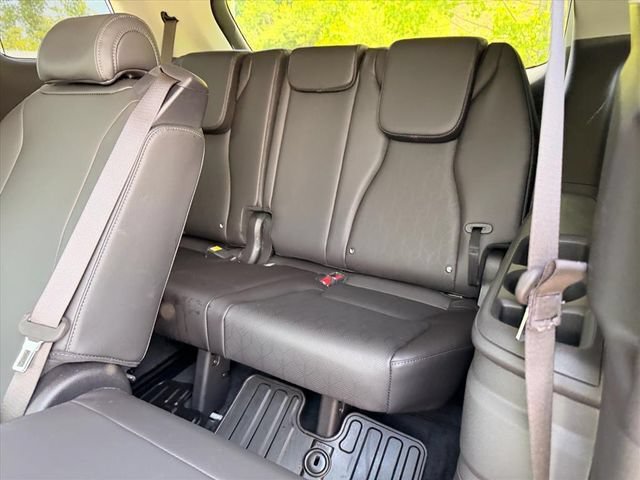 Used 2026 Kia Carnival SX w/ SX Dark Edition Package FWD image 13