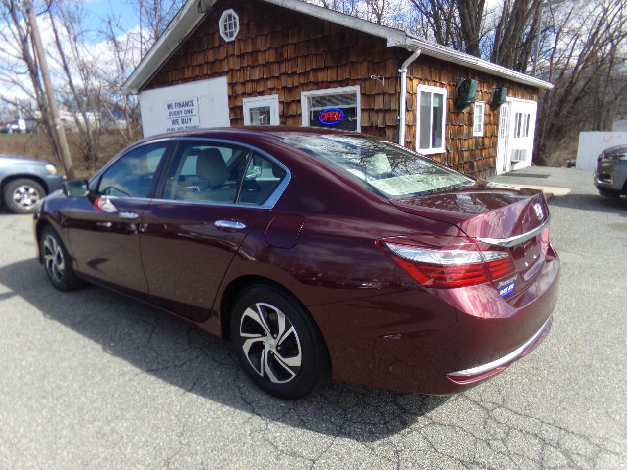 Used 2016 Honda Accord LX image 9