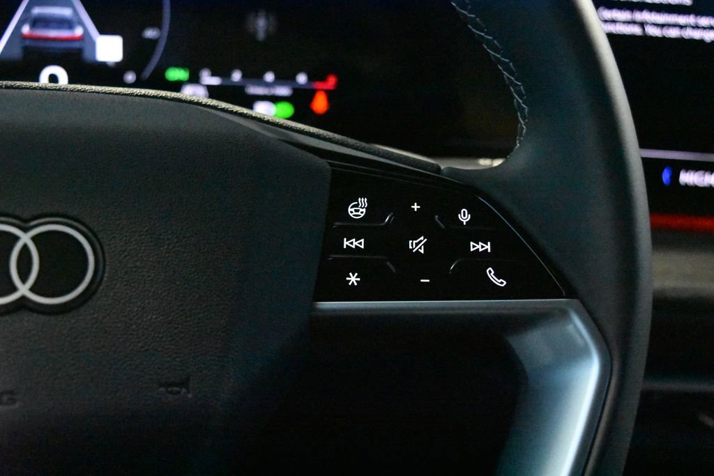 Certified 2025 Audi Q5 Premium Plus w/ Premium Plus image 9