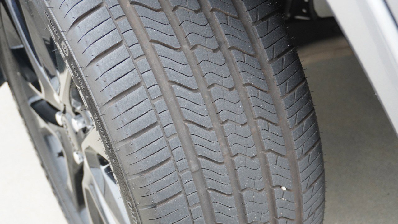 Used 2019 Jeep Grand Cherokee Altitude image 12