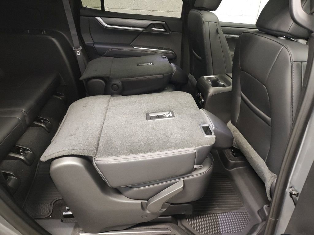 New 2026 GMC Acadia Elevation w/ Elevation Premium Package image 13