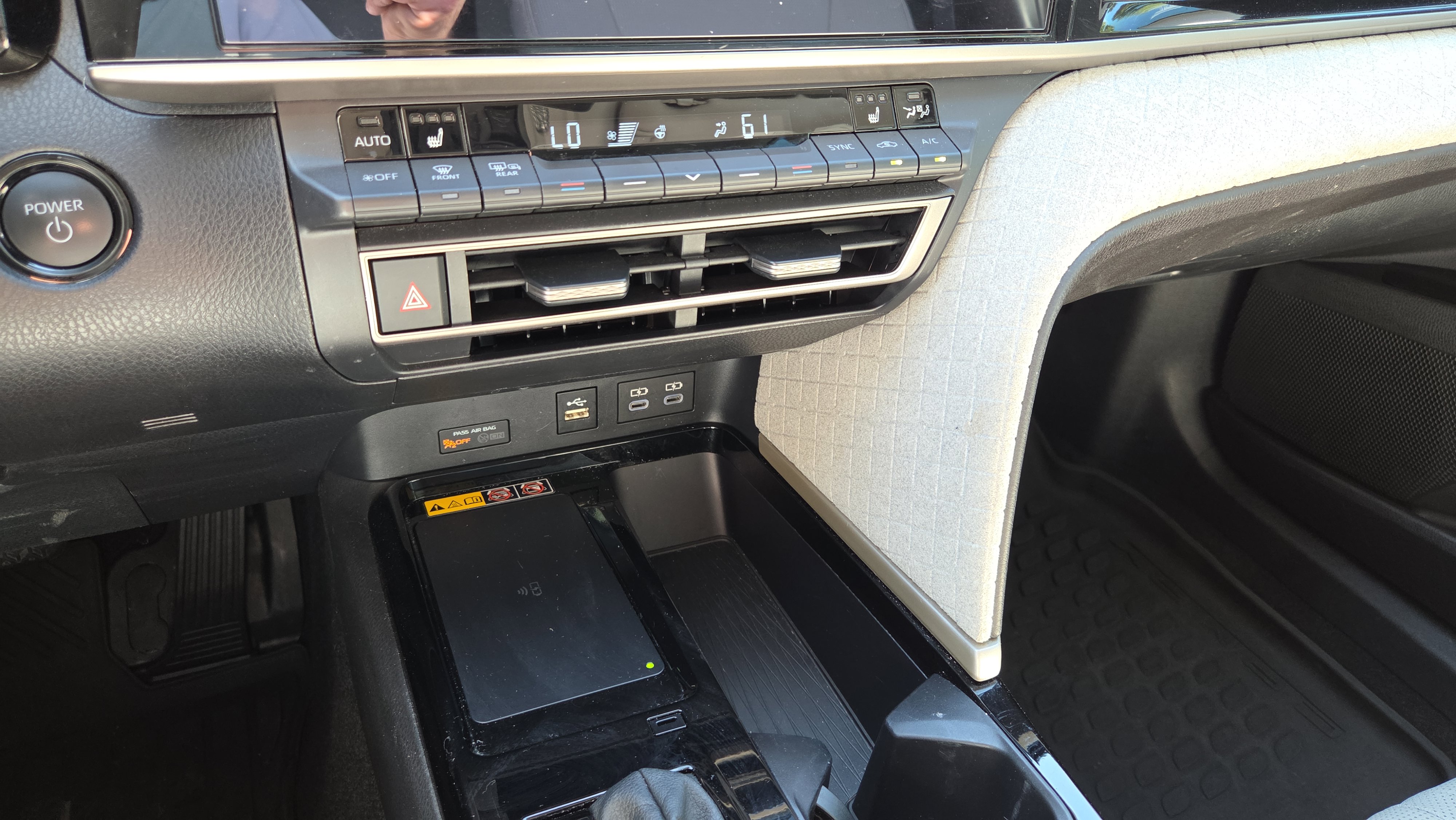 Certified 2025 Toyota Camry XLE image 25