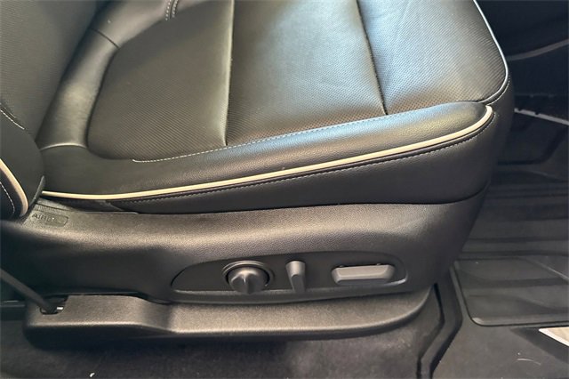 Used 2022 Chevrolet Traverse Premier w/ LPO, Floor Liner Package image 24