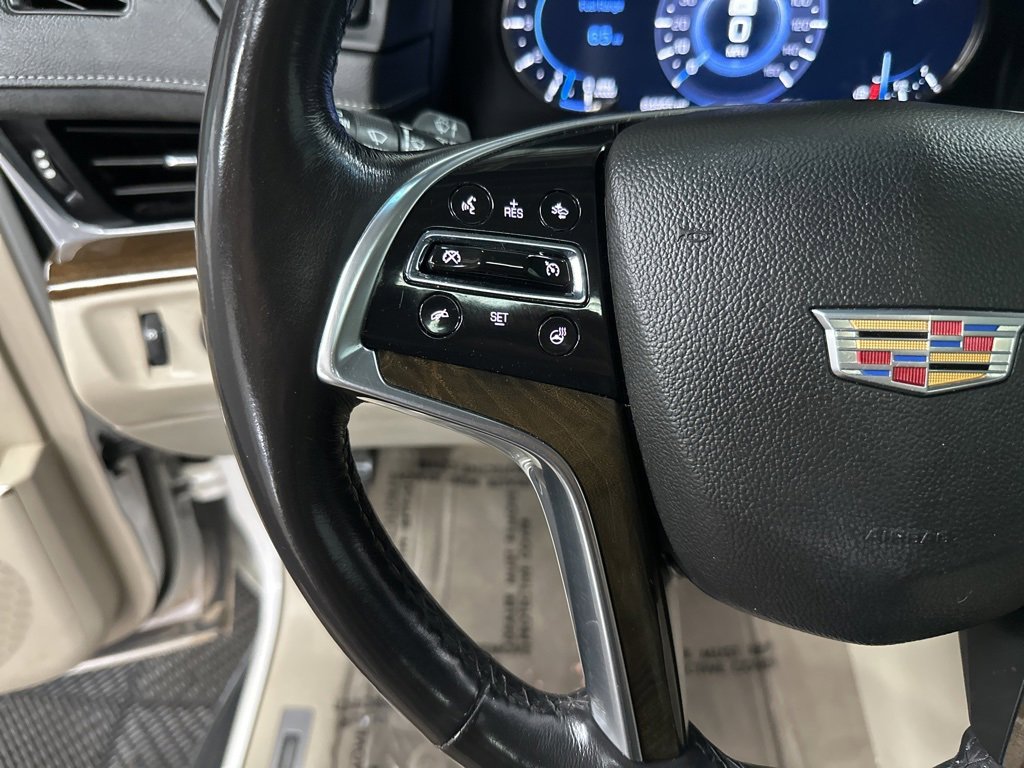 Used 2018 Cadillac Escalade Luxury image 16