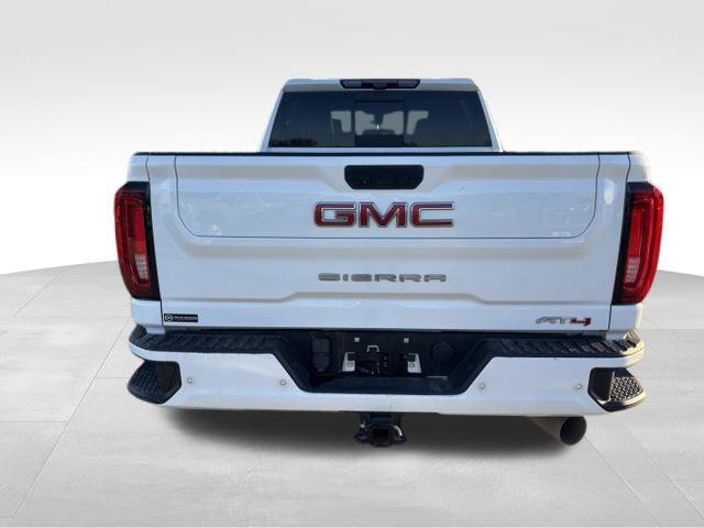 Used 2023 GMC Sierra 2500 AT4 w/ AT4 Premium Plus Package AWD/4WD image 4