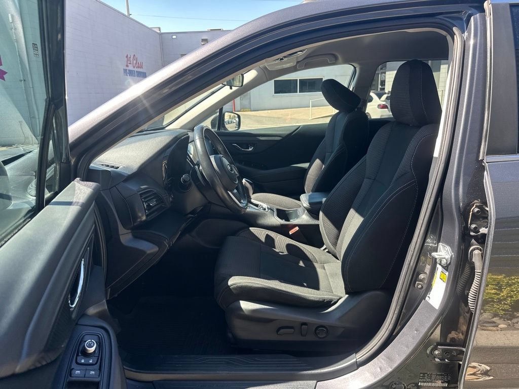 Used 2024 Subaru Outback Premium AWD/4WD image 16