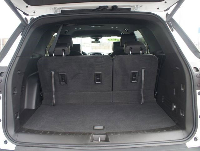 Used 2023 Chevrolet Traverse LT image 17
