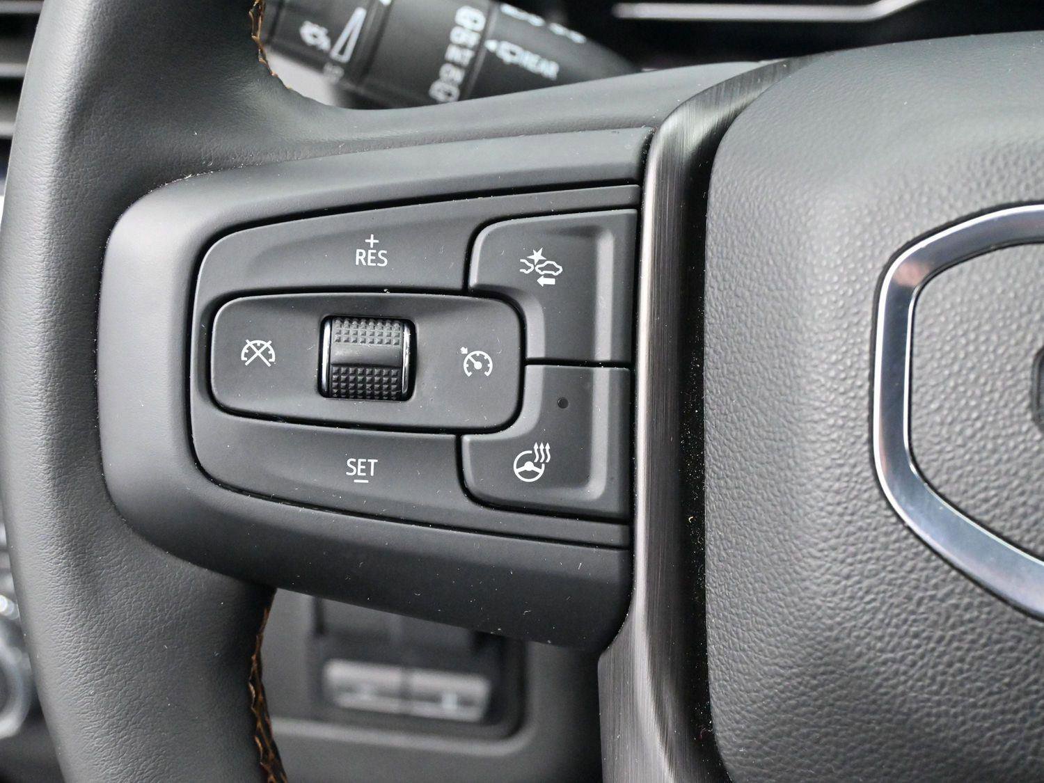 Used 2023 GMC Yukon AT4 w/ AT4 Premium Plus Package image 20