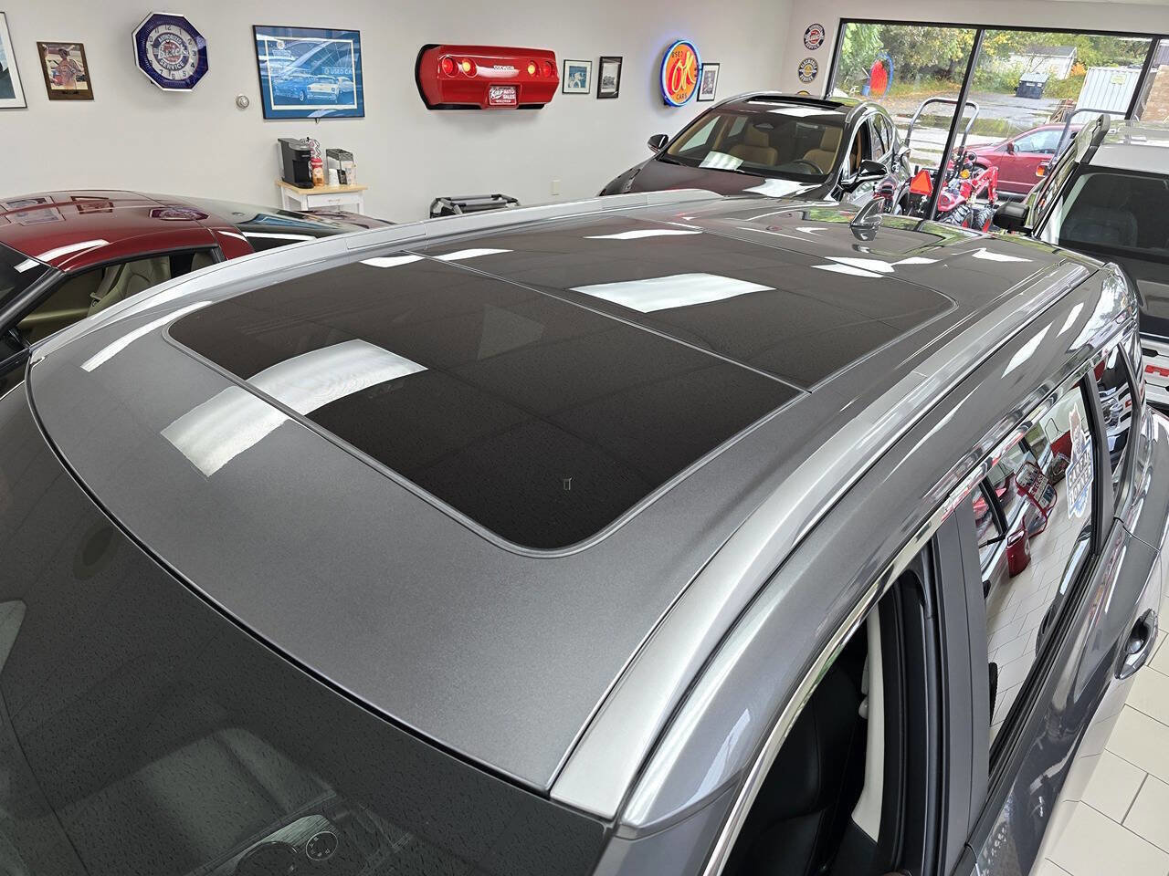 Used 2023 Nissan Rogue SV w/ SV Premium B Package image 17