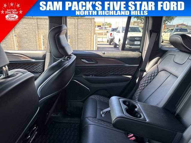 Used 2025 Jeep Grand Cherokee Summit w/ Adv Protech Group IV AWD/4WD image 14