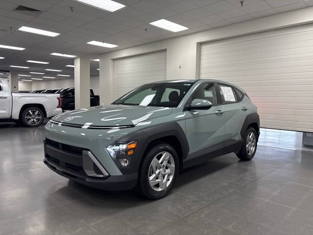Used 2024 Hyundai Kona SE FWD image 3