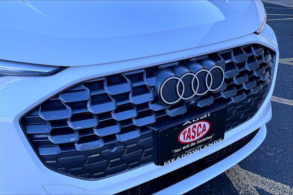 Used 2025 Audi Q5 Premium w/ Convenience Package AWD/4WD image 33