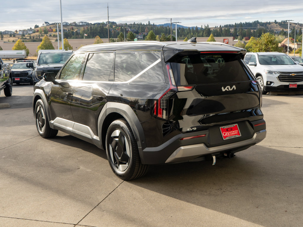 New 2026 Kia EV9 Wind AWD/4WD image 5
