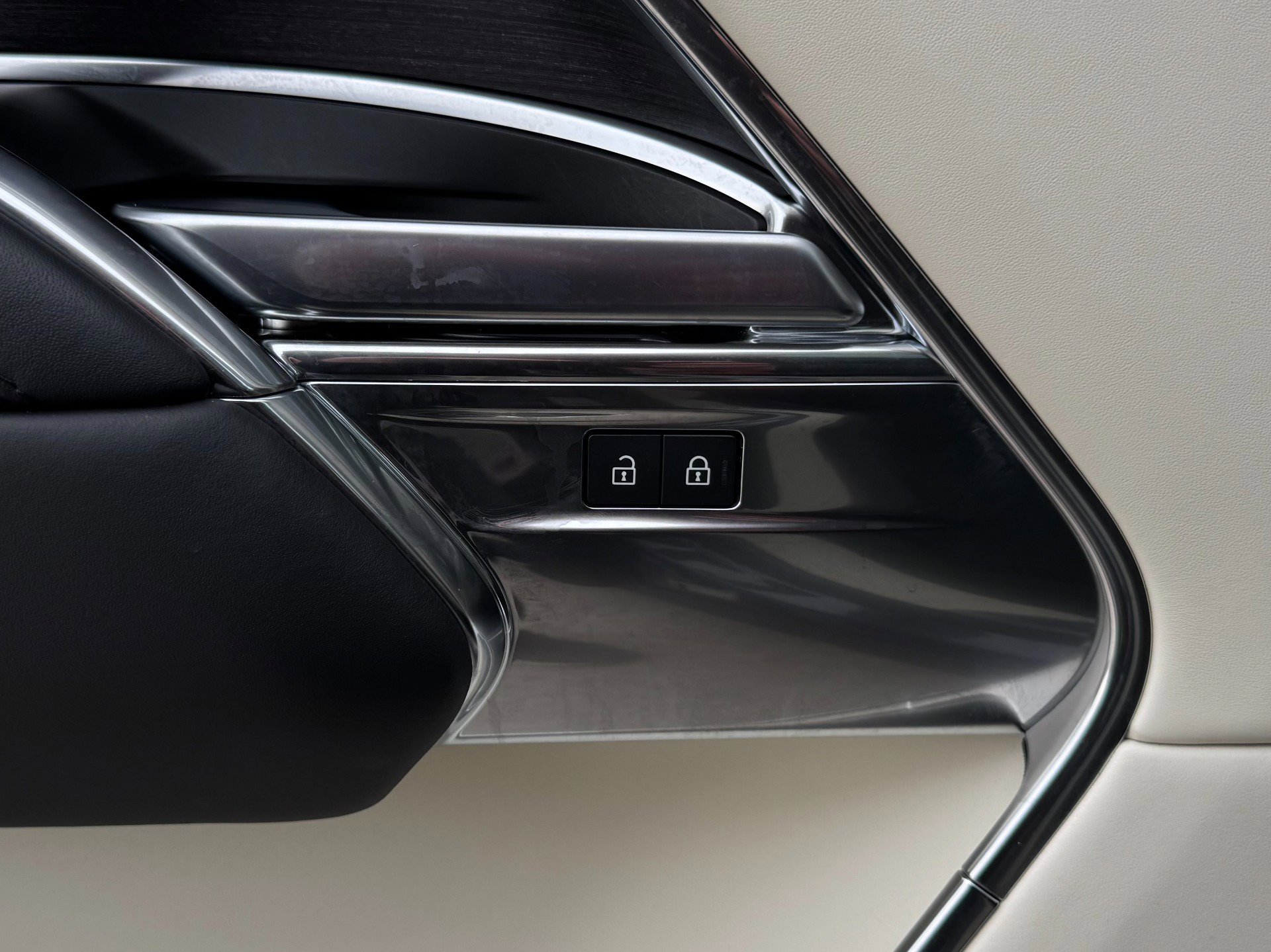 Used 2024 Land Rover Range Rover SE image 83