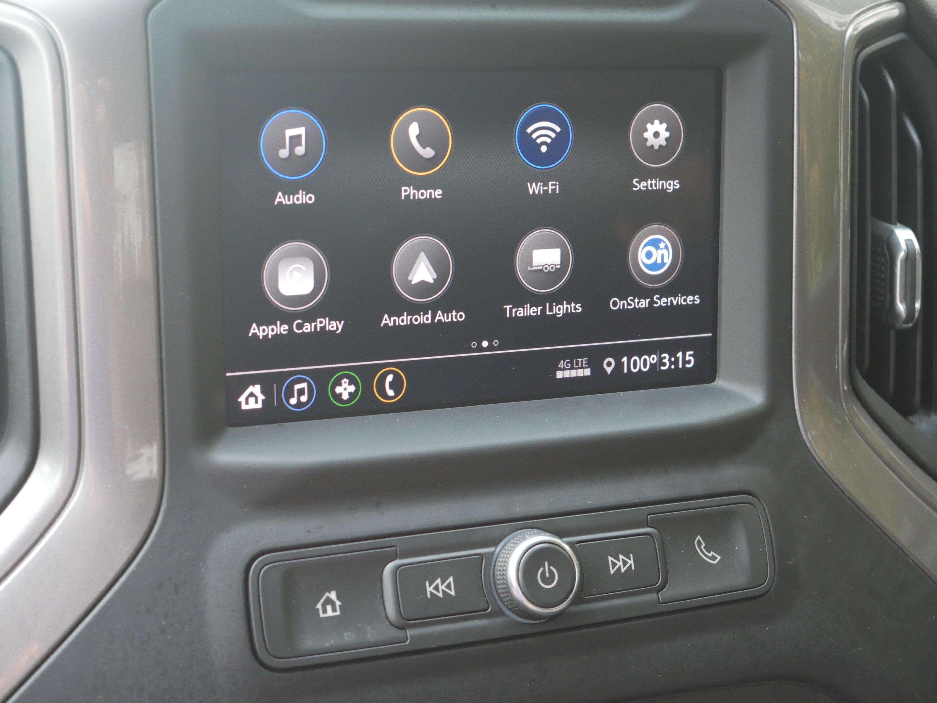 Used 2020 Chevrolet Silverado 1500 Custom w/ Custom Convenience Package AWD/4WD image 10