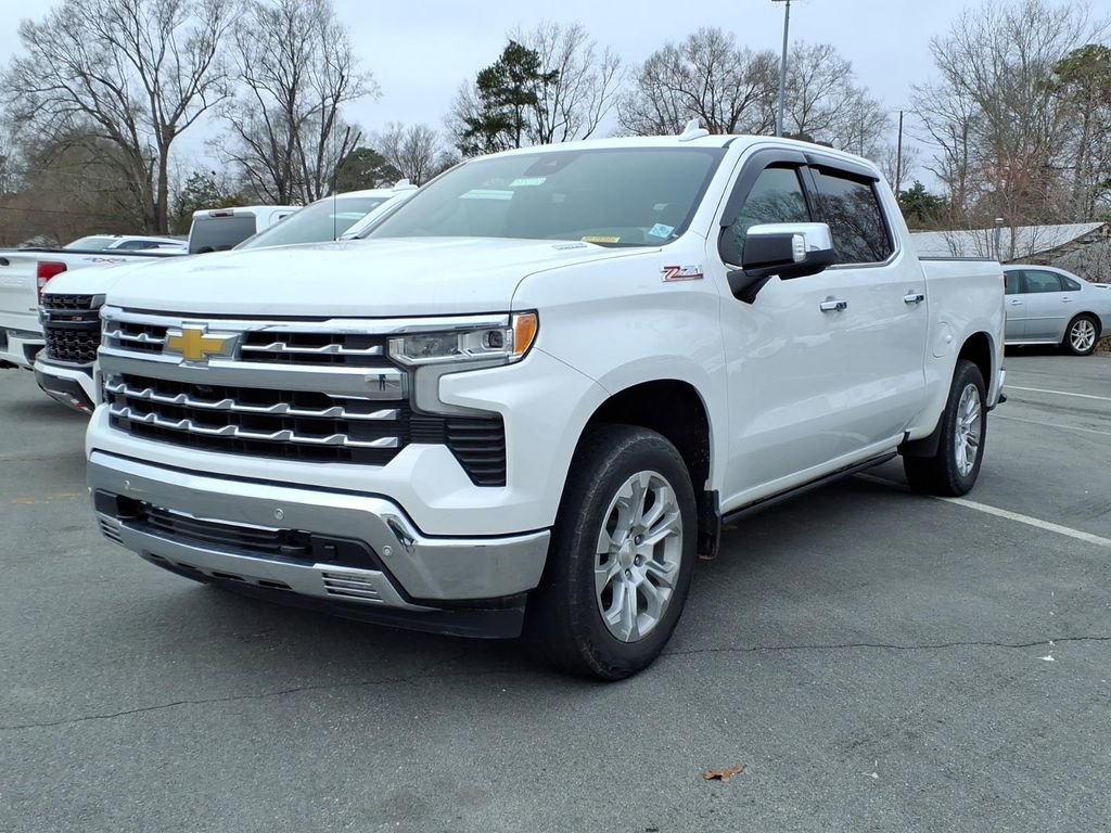 Used 2022 Chevrolet Silverado 1500 LTZ w/ LTZ Premium Package image 3