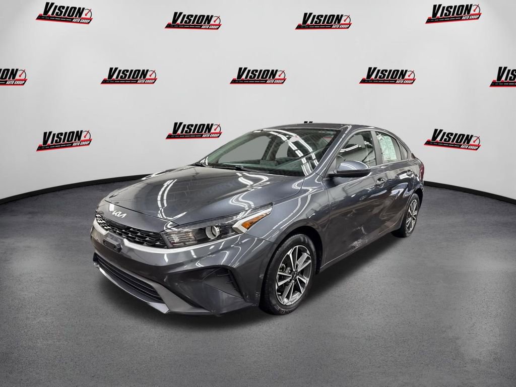 Used 2022 Kia Forte LXS image 1