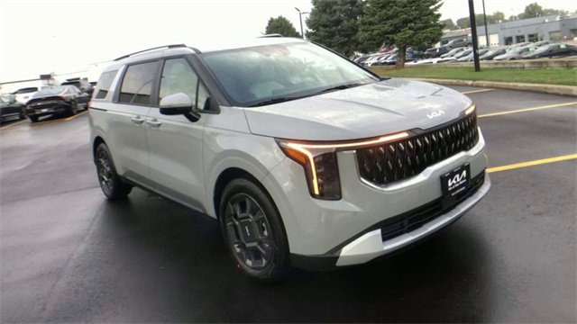 New 2026 Kia Carnival EX image 5