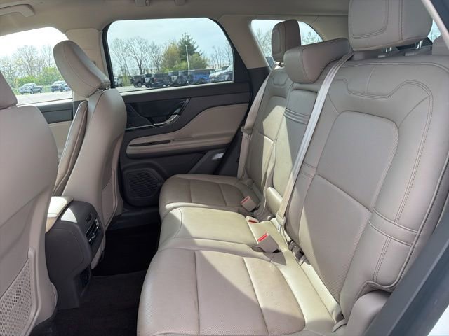 Used 2022 Lincoln Corsair AWD w/ Premium Package image 17