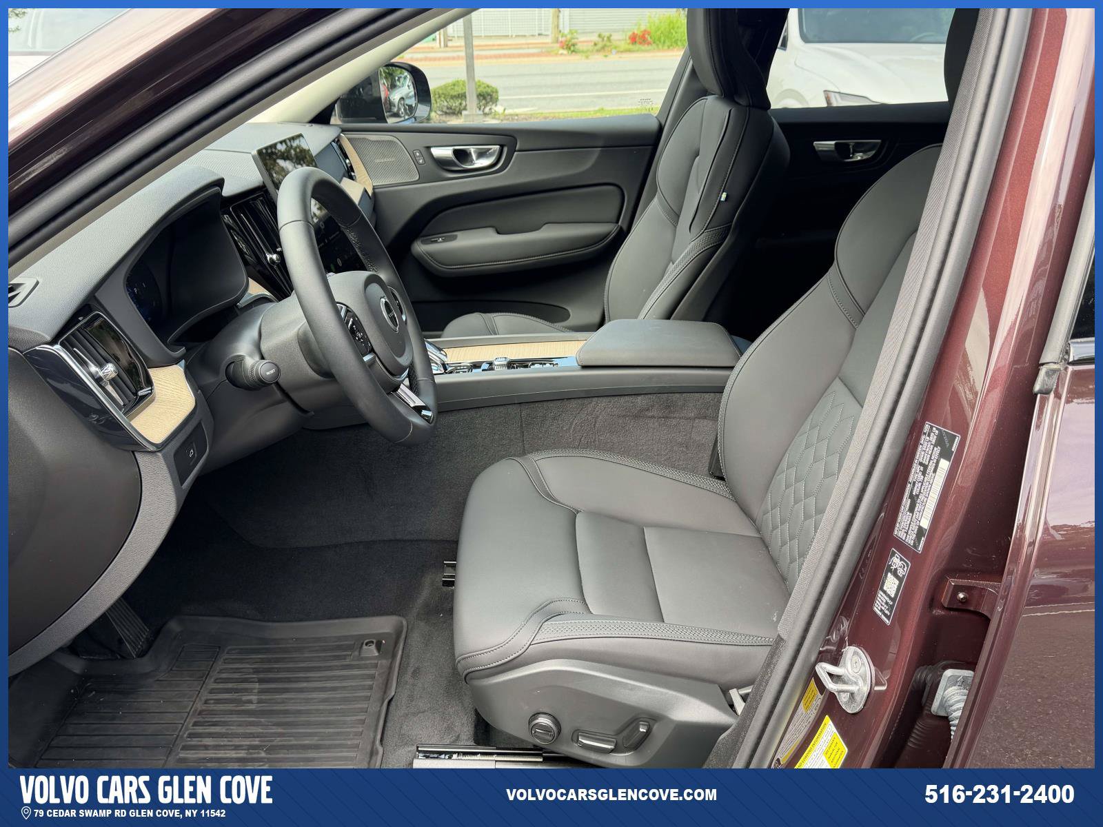 Used 2026 Volvo XC60 B5 Plus w/ Protection Package Premier AWD/4WD image 17