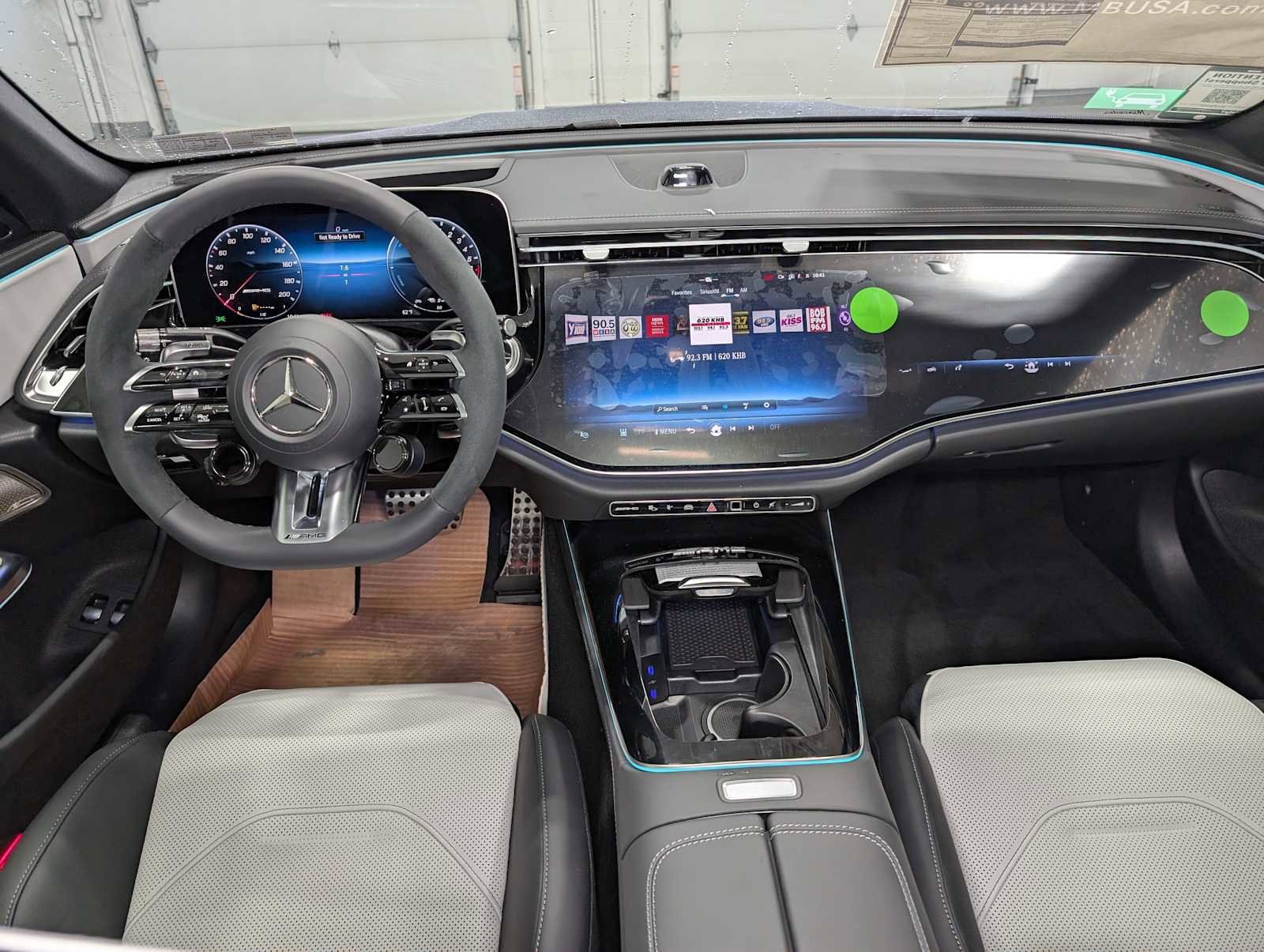 New 2026 Mercedes-Benz E 53 AMG e 4MATIC Sedan image 16