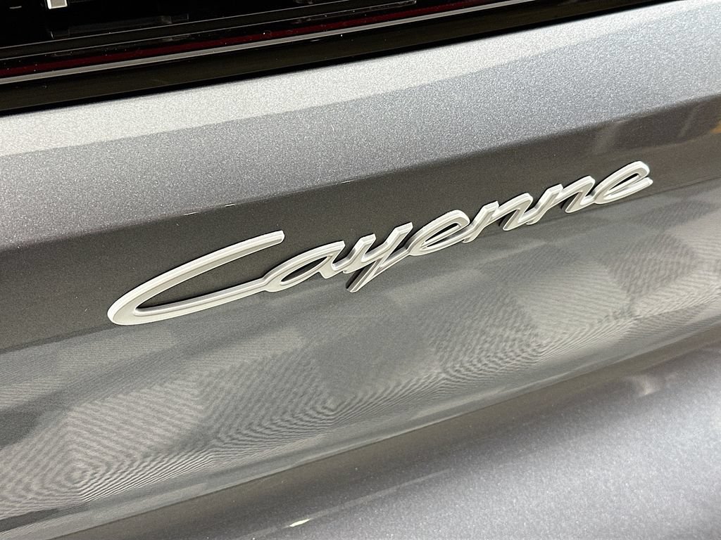 New 2026 Porsche Cayenne AWD/4WD image 33